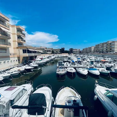 公寓 Cosy Avec Piscine, Port Et Plages A Pied
